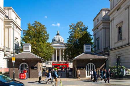 Поступление в University College London