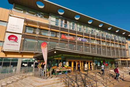 один из корпусов